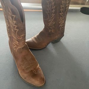 Ariat boots size 7